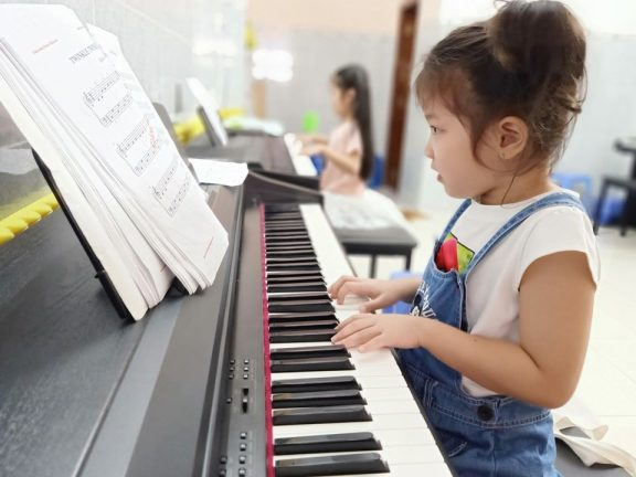 Kids Art & Music Saigon