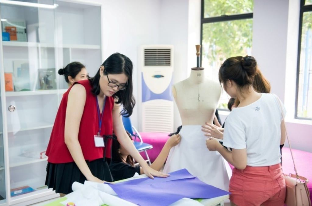 Trung Tâm Cắt May Thùy Linh 