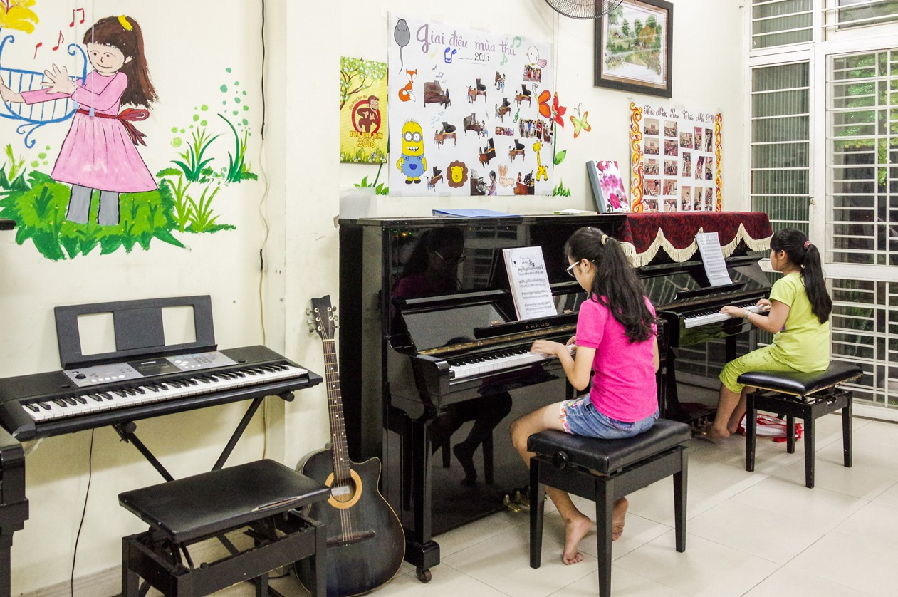 Trường Âm nhạc Dấu Chấm Đen