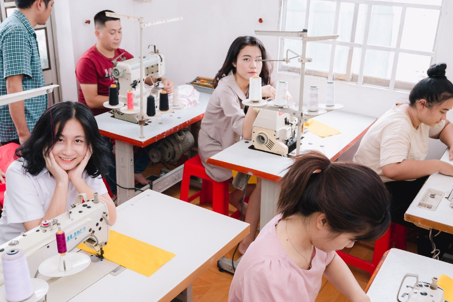 Trường thiết kế thời trang Quốc Thảo