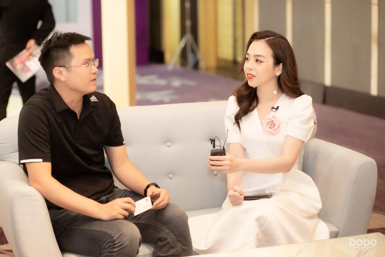 You Can Now - Nơi thực hiện ước mơ trở thành MC chuyên nghiệp của bạn