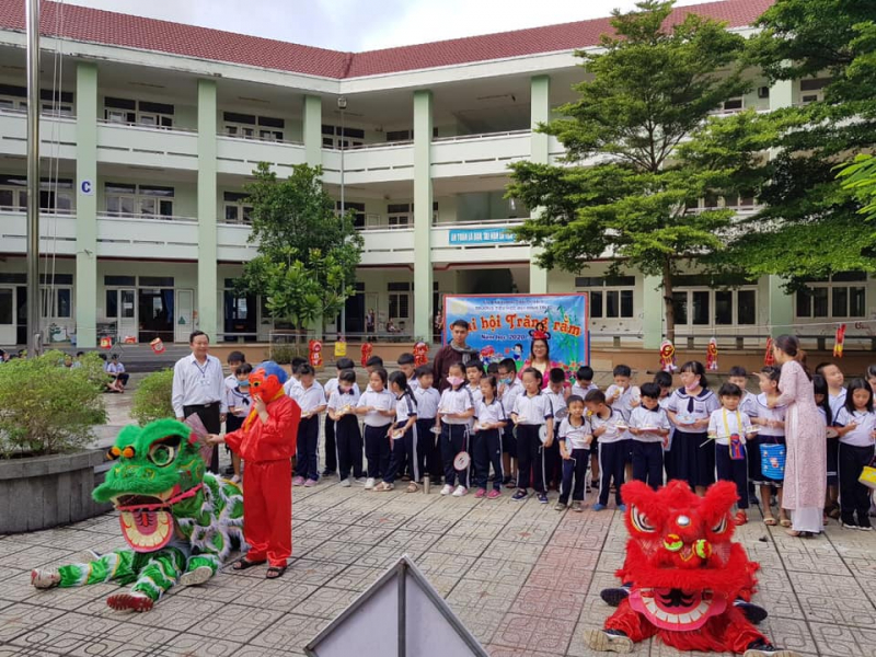 Trường Tiểu học Hoàng Minh Đạo
