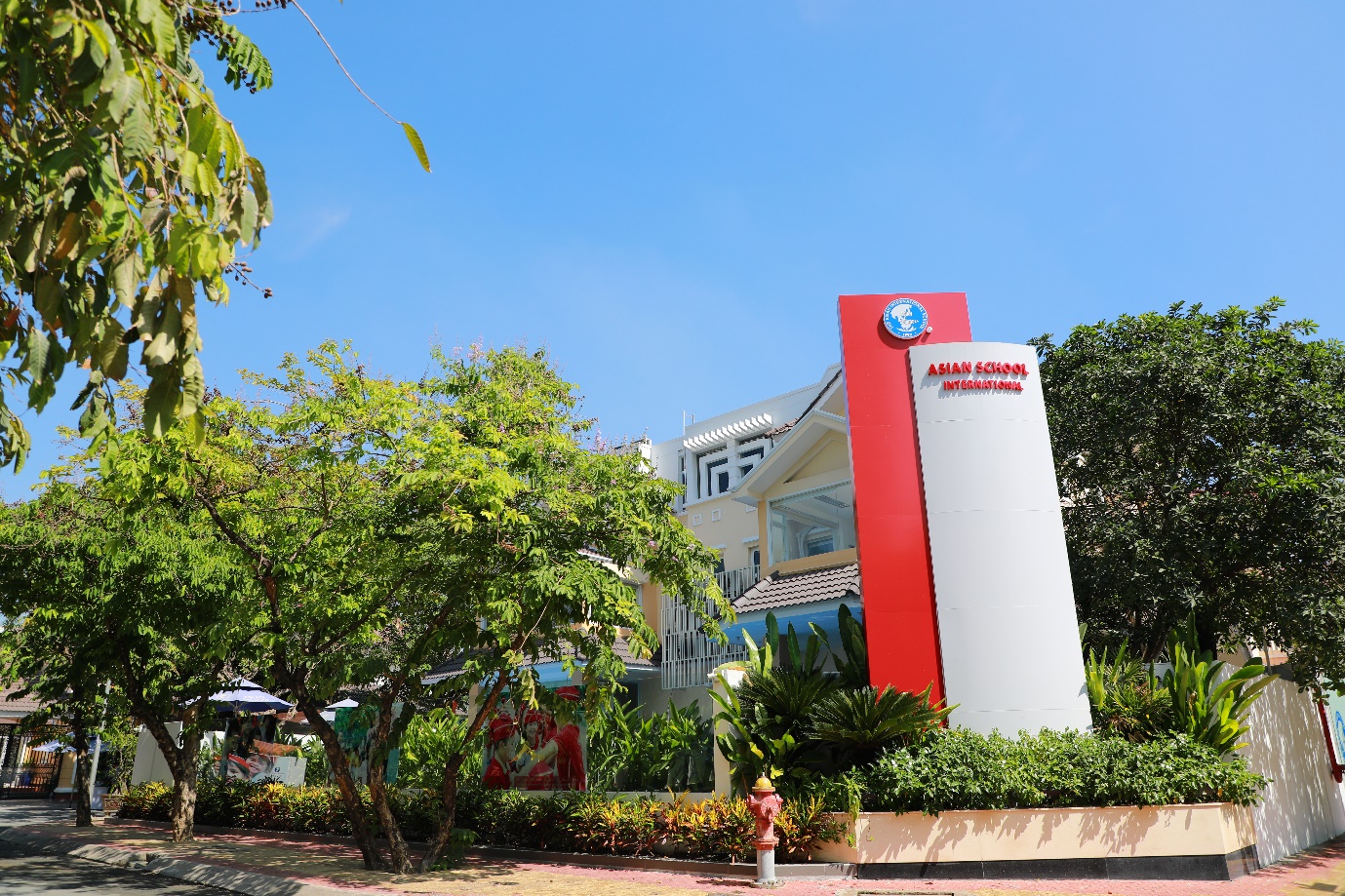 Trường Trung học Cơ sở (THCS) Á Châu