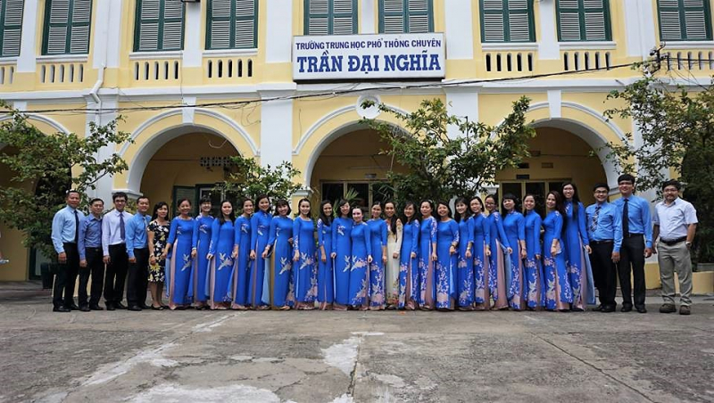 Trường THPT Chuyên Trần Đại Nghĩa