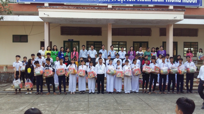 Trường Trung học phổ thông Vĩnh Thạnh