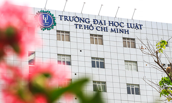 Đại học Luật TPHCM