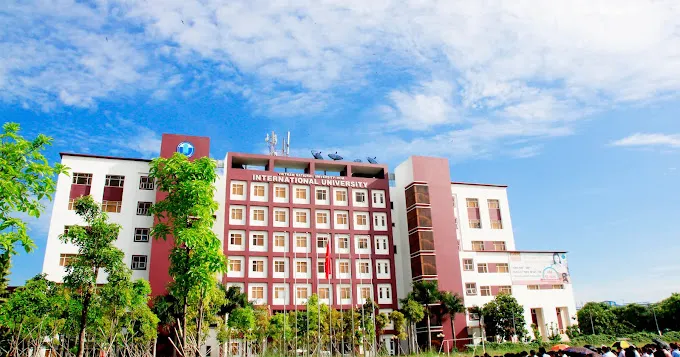 Đại học Quốc Tế