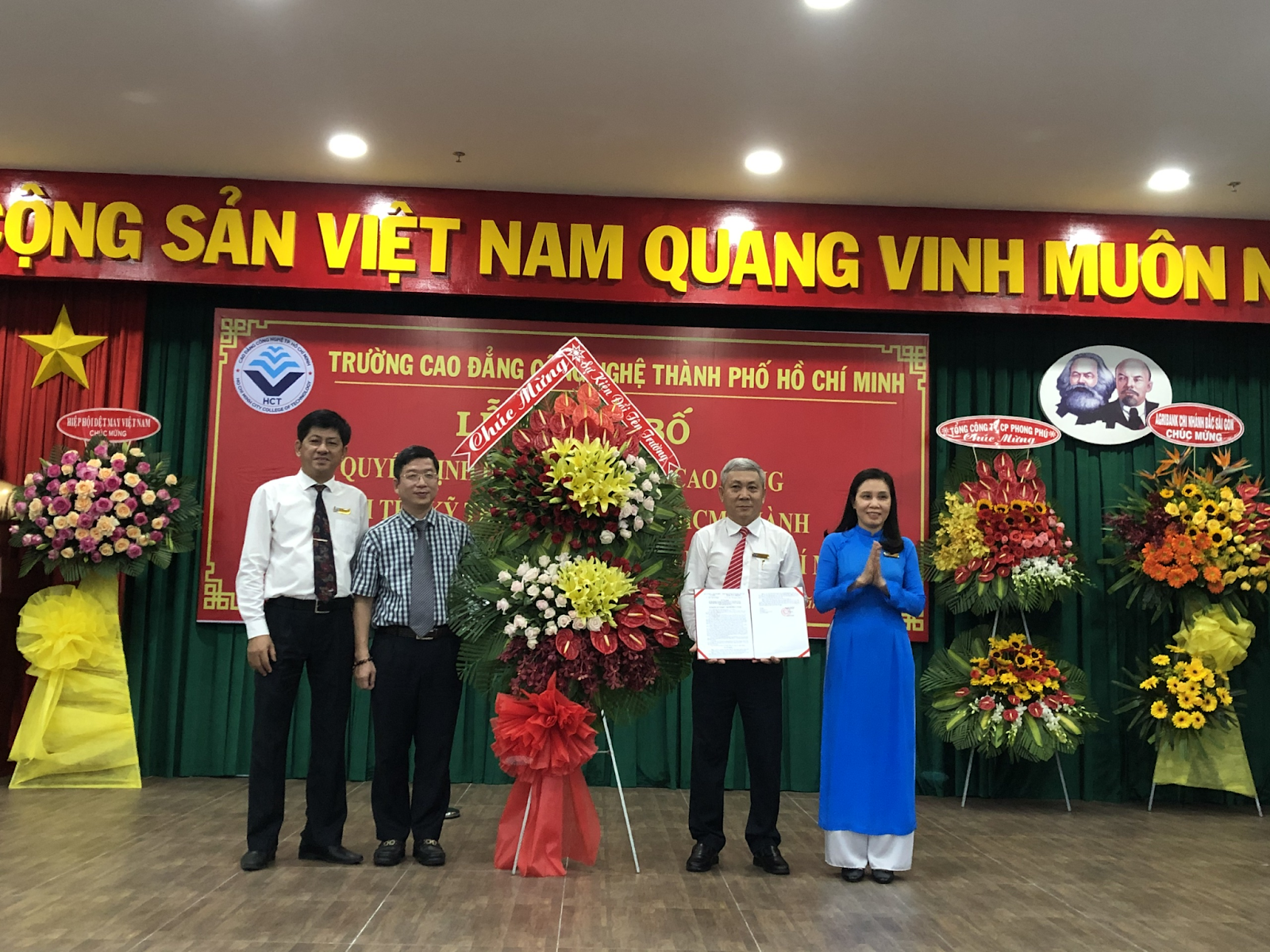 Cao đẳng Công nghệ TP HCM (tên cũ VINATEX)