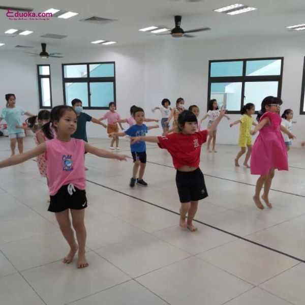 Lớp Múa Ballet Cho Bé