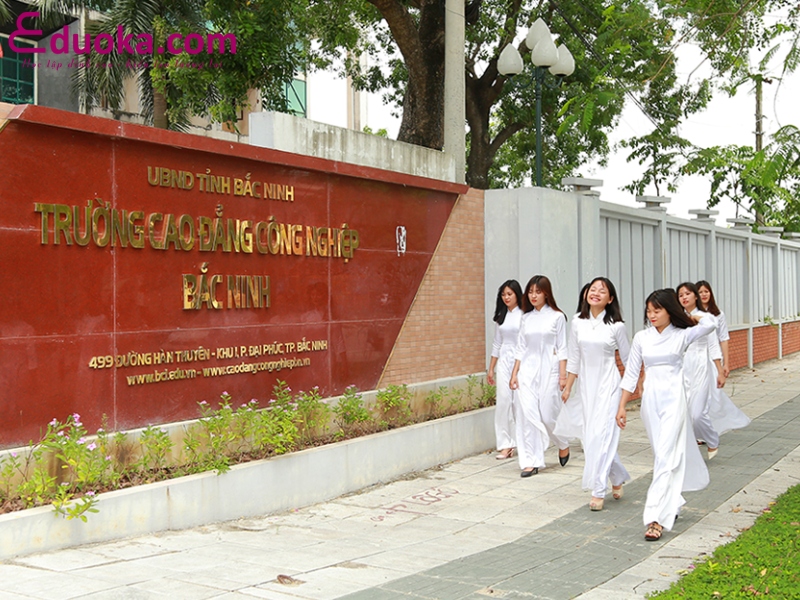 Bí quyết chọn trường cao đẳng phù hợp