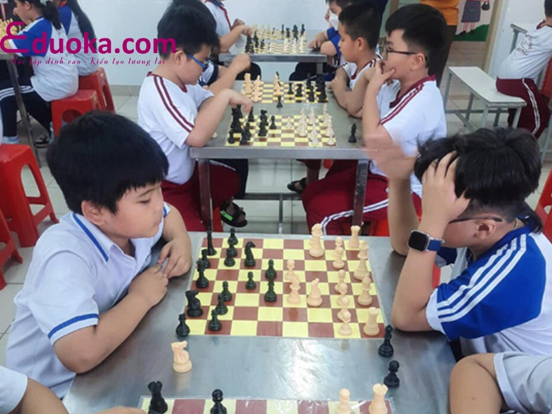 Lưu ý gì khi chọn trung tâm dạy cờ vua quận 10?