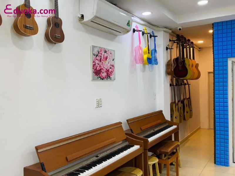 Trung Tâm Đào Tạo Âm Nhạc & Nghệ Thuật Hoàng Gia - Điện Biên Phủ
