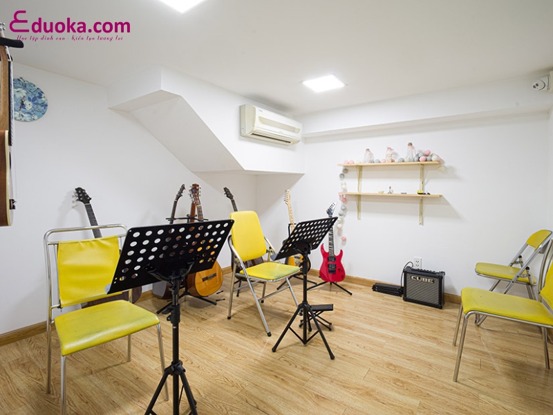 Trung Tâm Việt Thương Music School - Điện Biên Phủ