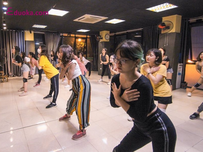 Cần lưu ý gì khi học ở trung tâm dạy nhảy Huyện Hóc Môn
