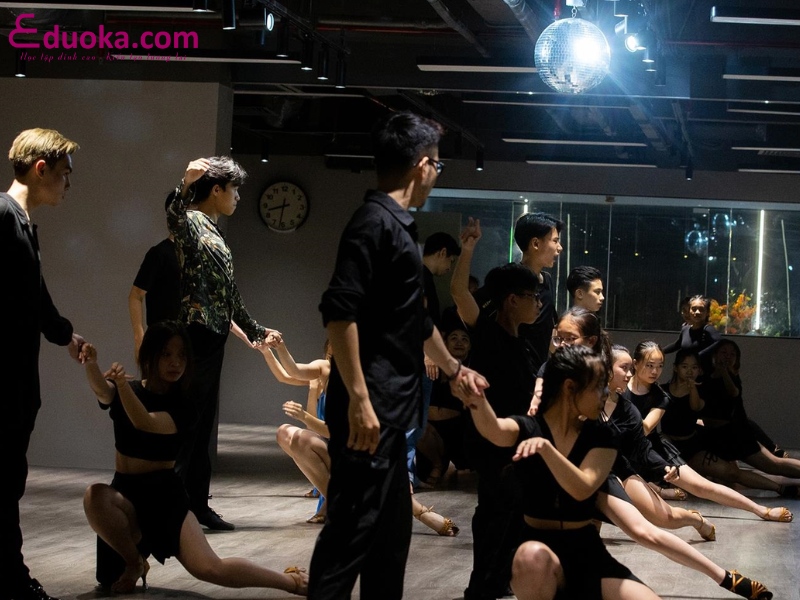 Trung Tâm Việt Anh