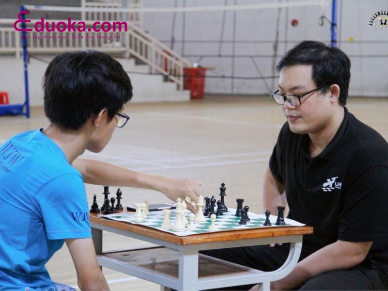 Câu Lạc Bộ Hồ Xuân Hương