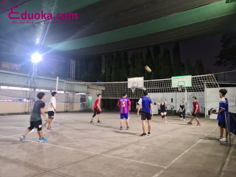 Lớp học bóng chuyền Bằng Tâm