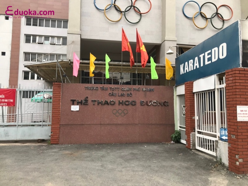 Trung tâm TDTT Phú Nhuận
