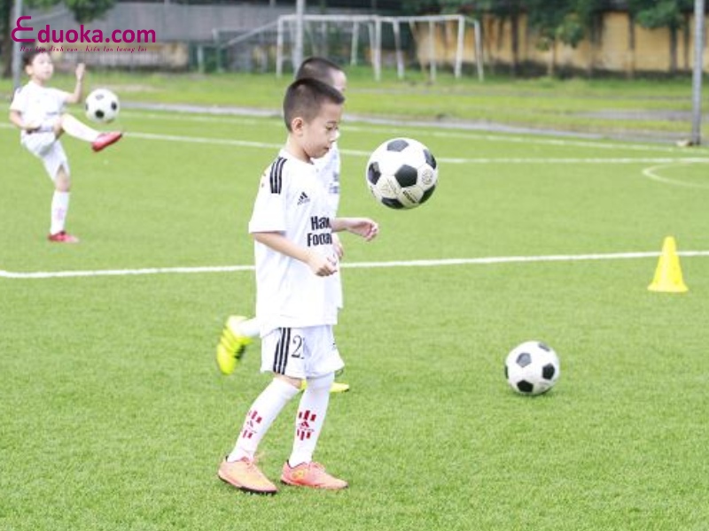 Trung tâm Bóng đá Tuổi trẻ Quận 9