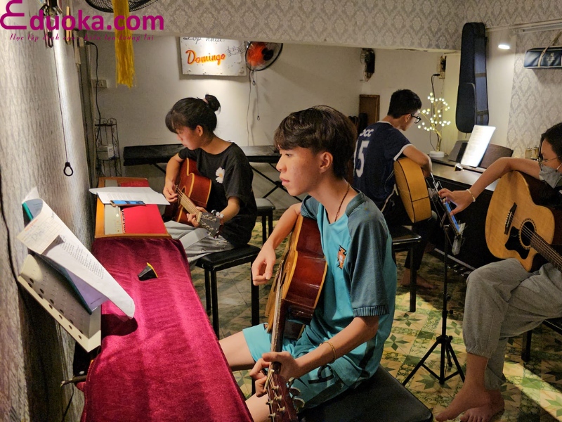 Đối tượng có thể tham gia trung tâm dạy đàn quận 5