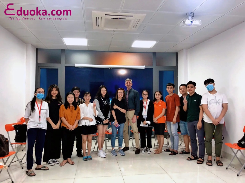 Trung tâm Anh ngữ EASY TOEIC