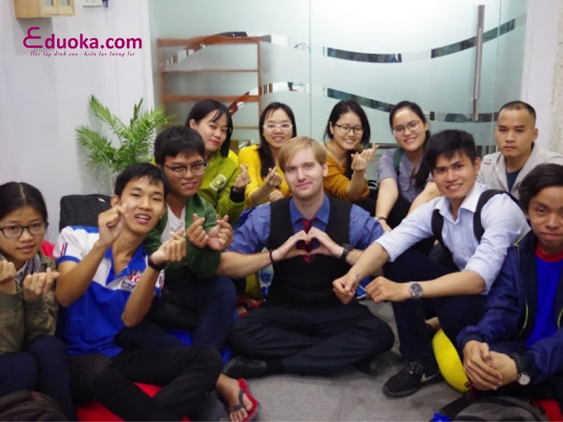 Trung Tâm Anh Văn Triangle English School