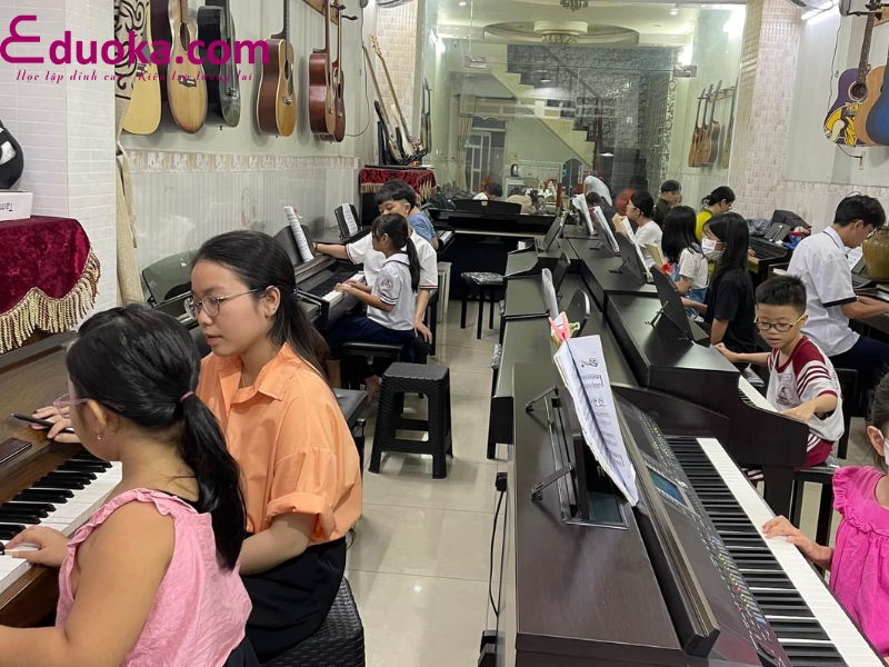 Trung Tâm âm nhạc Thiên Bảo- Trung tâm dạy đàn quận Bình Tân   