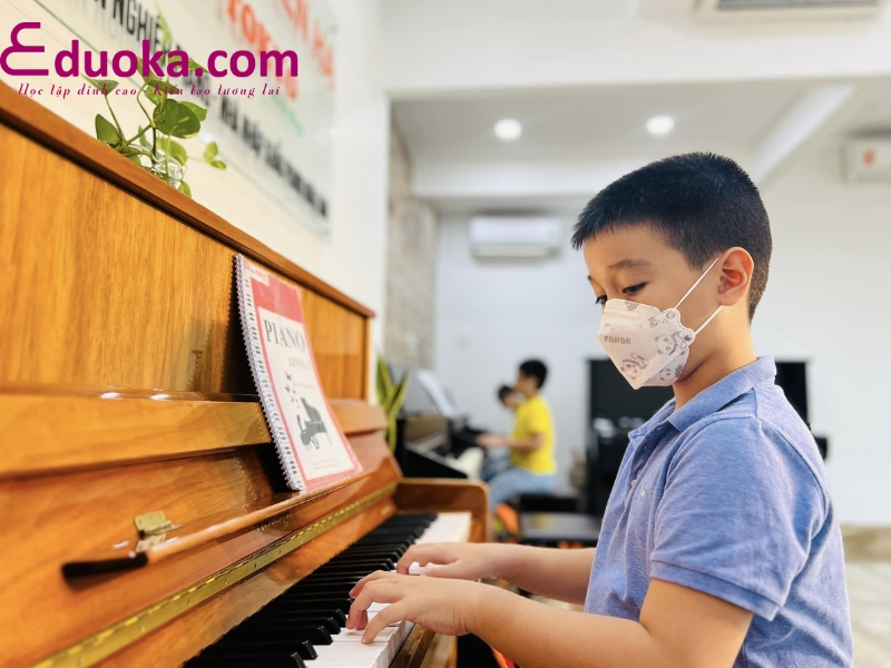 Trung tâm Nguyễn Hạ - Nơi đào tạo âm nhạc uy tín tại TP. Hồ Chí Minh