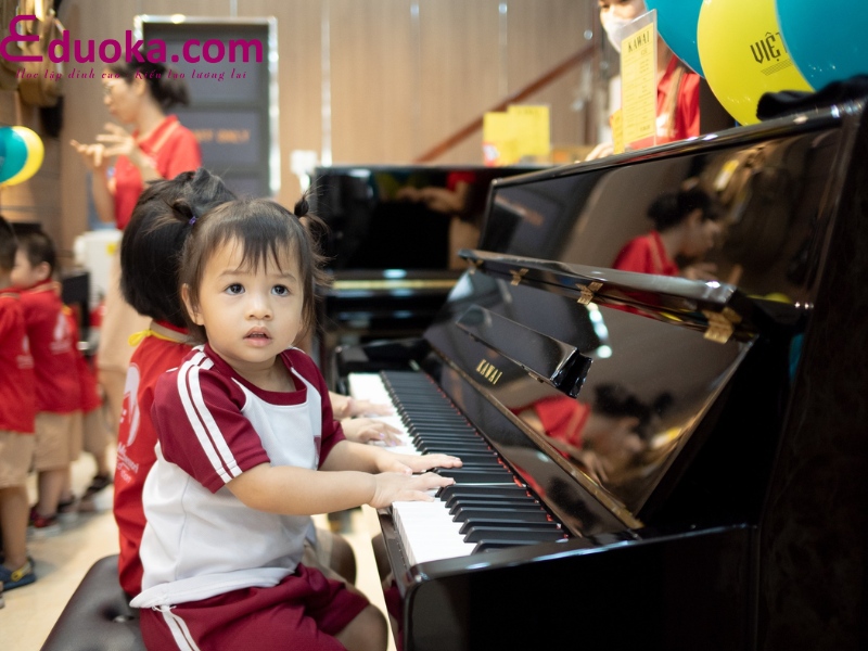 Việt Thương Music School