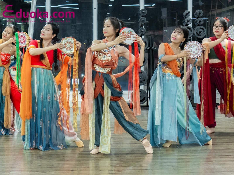 S'Life Dance   