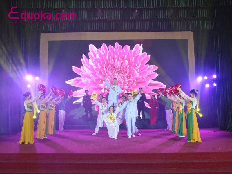 Trung tâm nghệ thuật Hồng Nhung