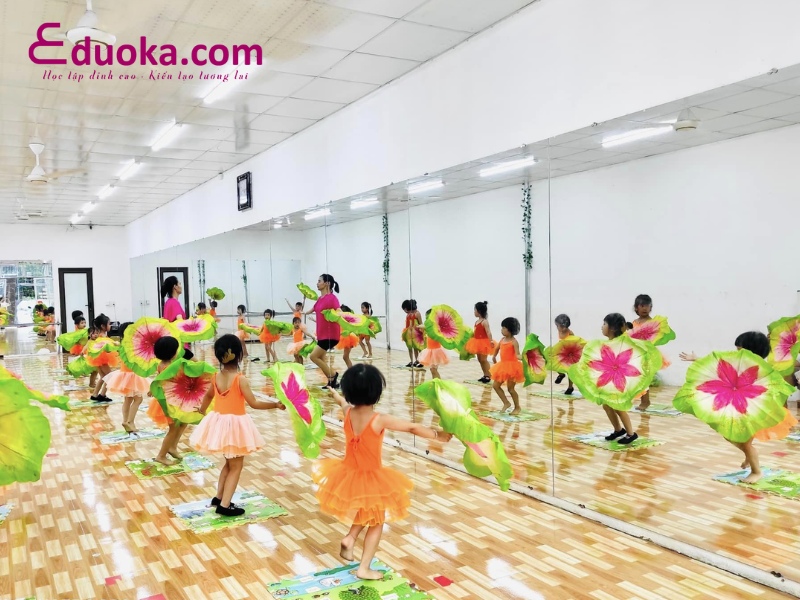 Câu lạc bộ múa Sao Biển