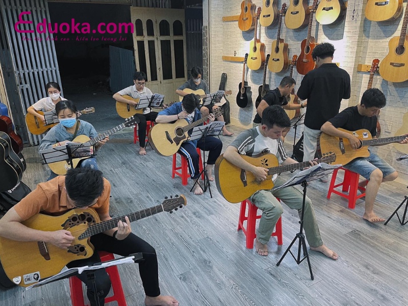 Guitar Vũ Huỳnh