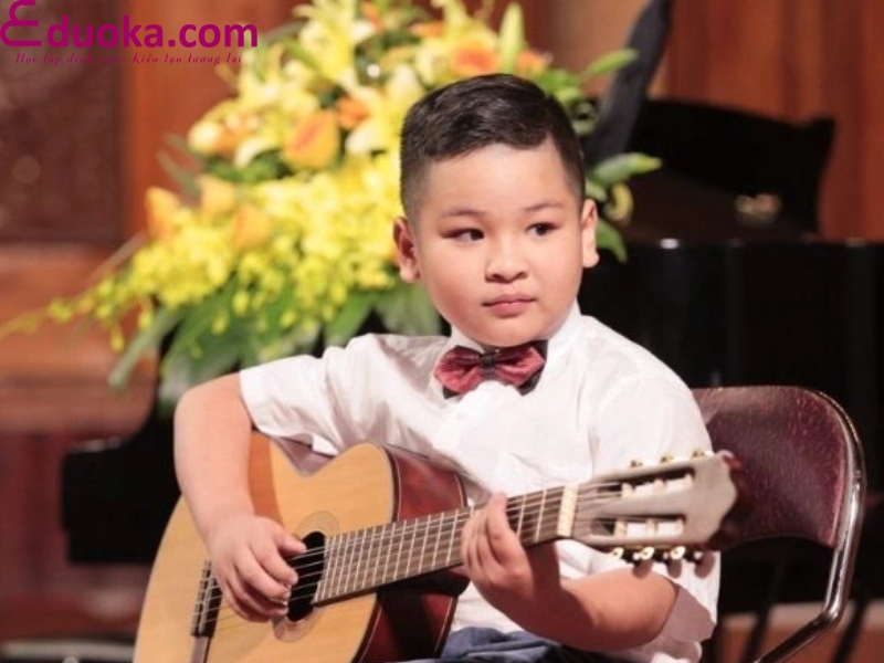 Lợi ích của việc học đàn qua trung tâm quận 5
