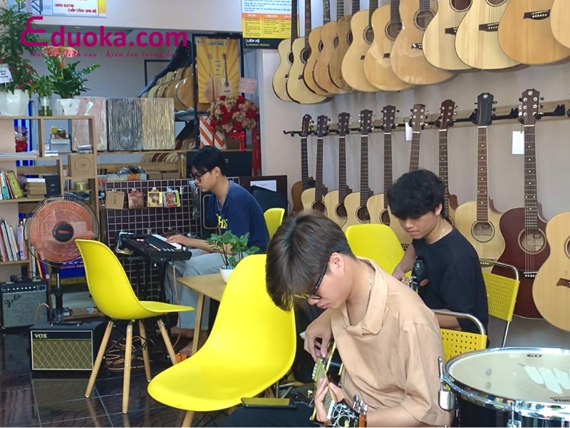 Trung tâm âm nhạc Giai Điệu Việt