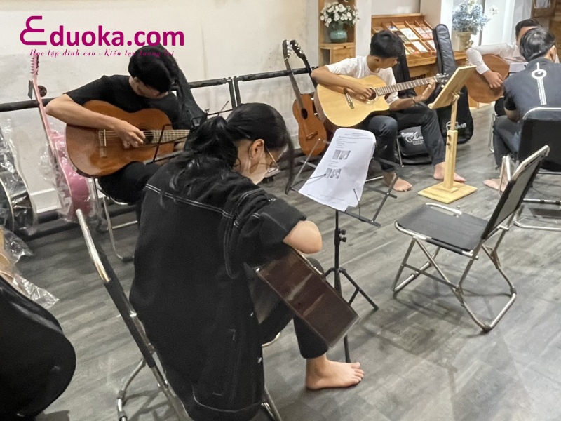 Trung tâm âm nhạc Melody