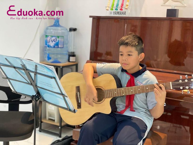 Trường nhạc Rainbow Music