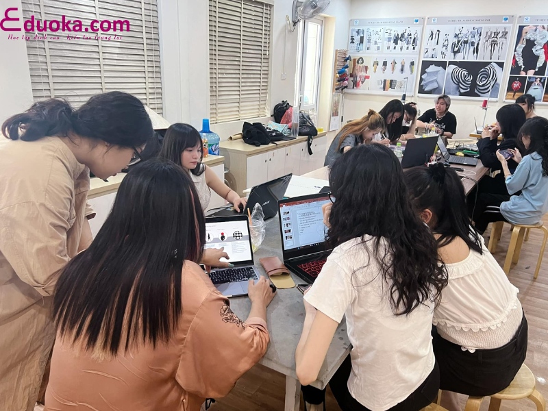 Trung tâm Thiết kế Thời trang Hồng Kỳ