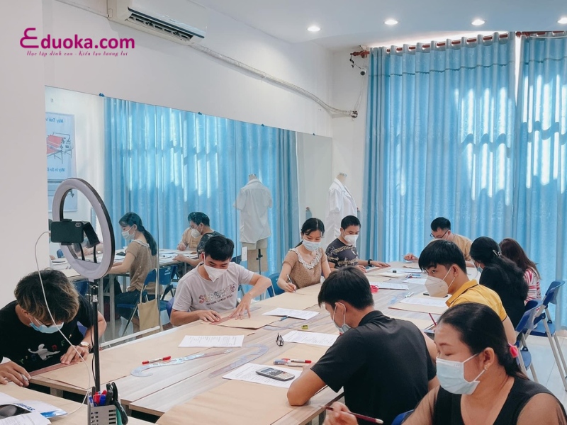 Trung tâm Thiết kế Thời trang MAY 