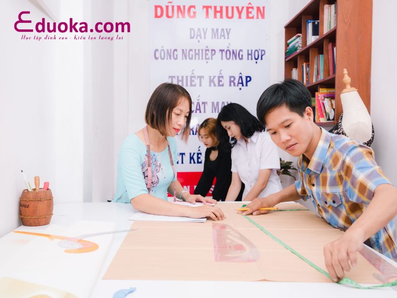 Trung Tâm Dạy Cắt May Dũng Thuyên
