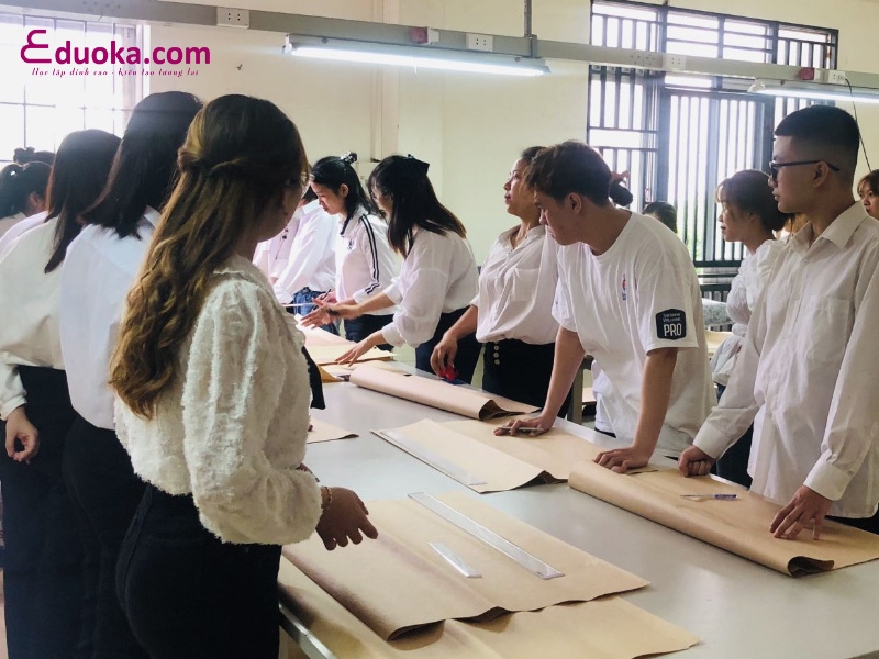 Trung tâm Học nghề Thời trang Thời Đại 