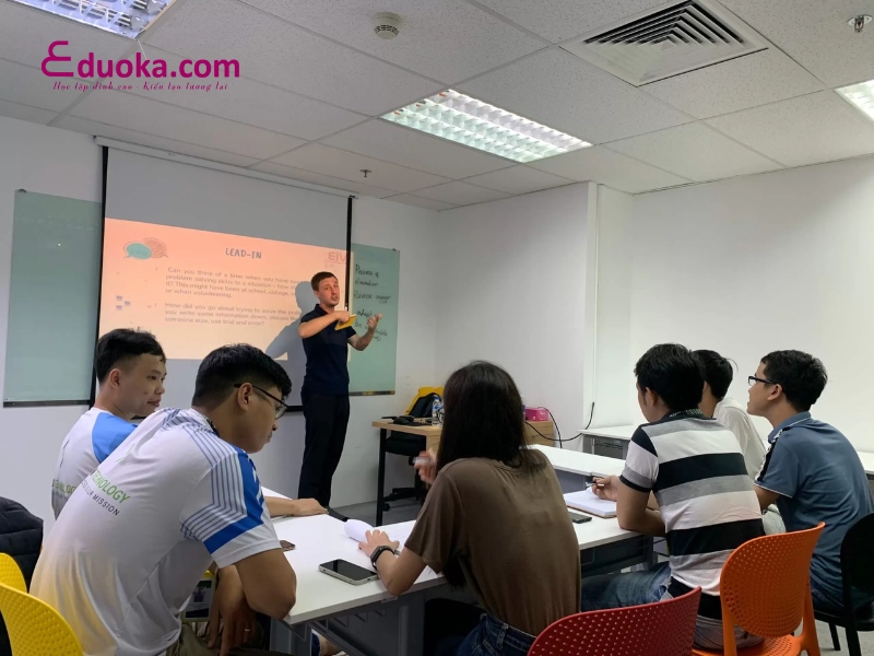 Trung tâm ngoại ngữ Tây Sài Gòn
