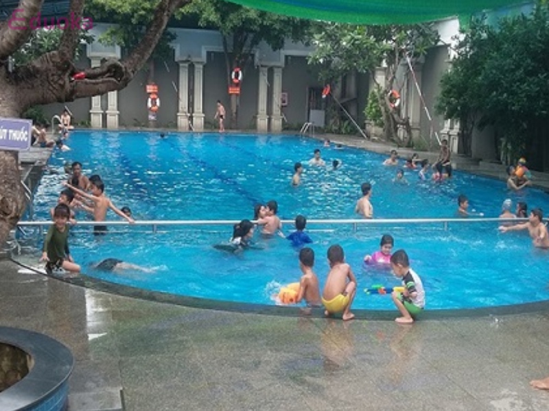 Giá thành tại hồ bơi Thành Trung là bao nhiêu?