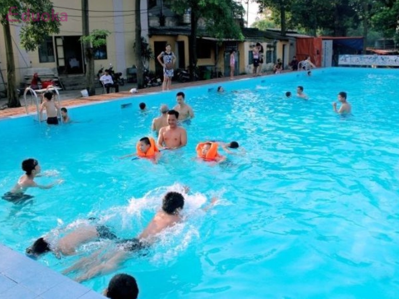 Giới thiệu chung về Hồ Bơi Thành Trung