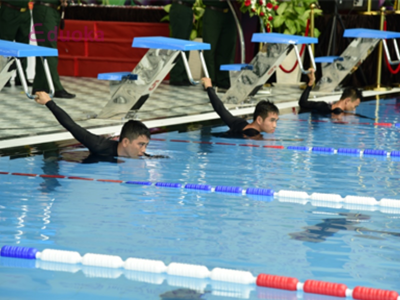 Các dịch vụ tại hồ bơi quân khu 7