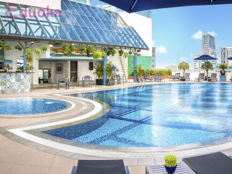 Đôi nét về hồ bơi khách sạn Sofitel Plaza Saigon