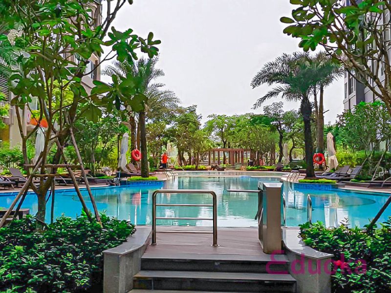 Giới Thiệu Chung về Bể Bơi Travelaholic's Homestay - Vinhomes Central Park