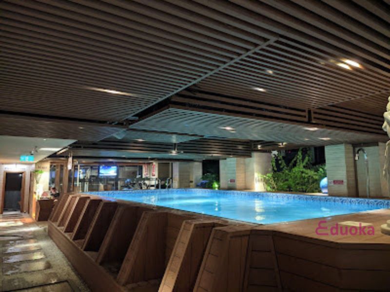Dịch Vụ Tại Bể Bơi Harmony Saigon Hotel & Spa