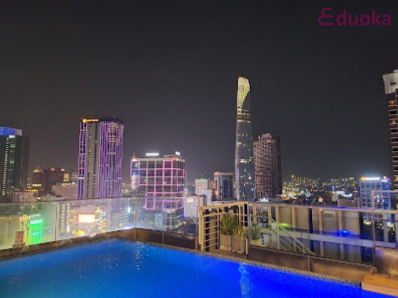 Tổng quan về Bể Bơi Khách Sạn Liberty Central Sài Gòn CityPoint