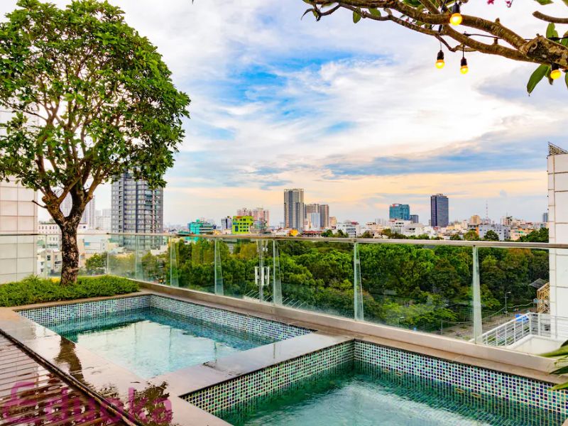 Sơ Lược Về Hồ Bơi Khách Sạn Cochin Sang